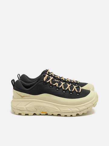 Side view of the HOKA U Tor Summit Black / Pampas Grass