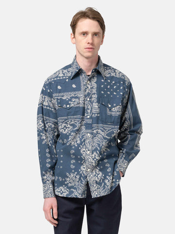 half-body view of model wearing the KAPITAL Viyella Flannel Bandanna HUSKY Western Shirt Navy