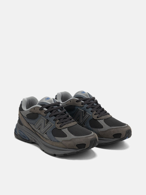 three quarter view of the NEW BALANCE Abzorb 2010 Tornado