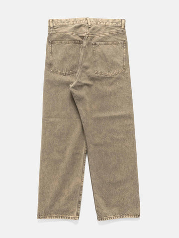 Flat shot in studio of the back of the cotton denim 5 pocket wide pants in brown from URU