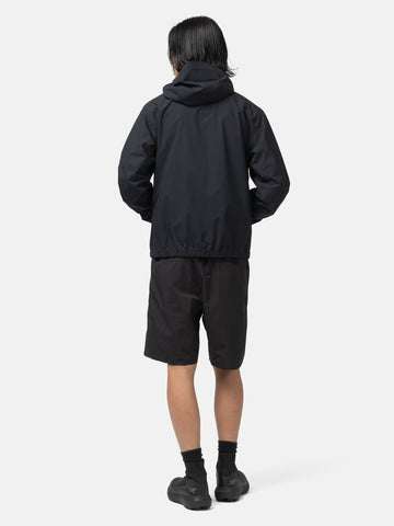 Back shot of the model wearing the the Veilance Spere SL Short M Black